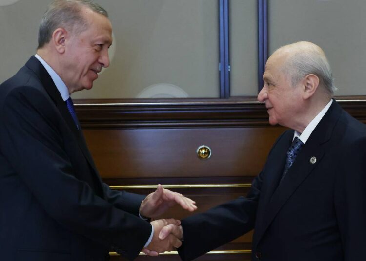 Erdoğan ve Bahçeli görüşmesinde neler konuşuldu? 1 Erdoğan ve Bahçeli görüşmesinde neler konuşuldu?