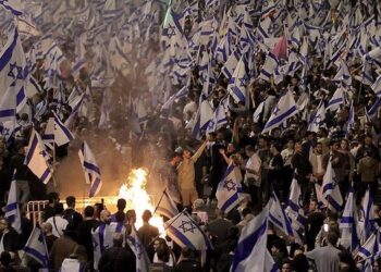 İsrail halkı Netanyahu’ya ‘DUR’ dedi