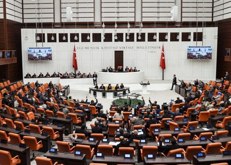 EYT kanun teklifi TBMM’de kabul edildi