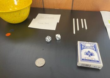 ABD’de seçim: İki aday berabere kaldı, kazananı zarlar belirledi