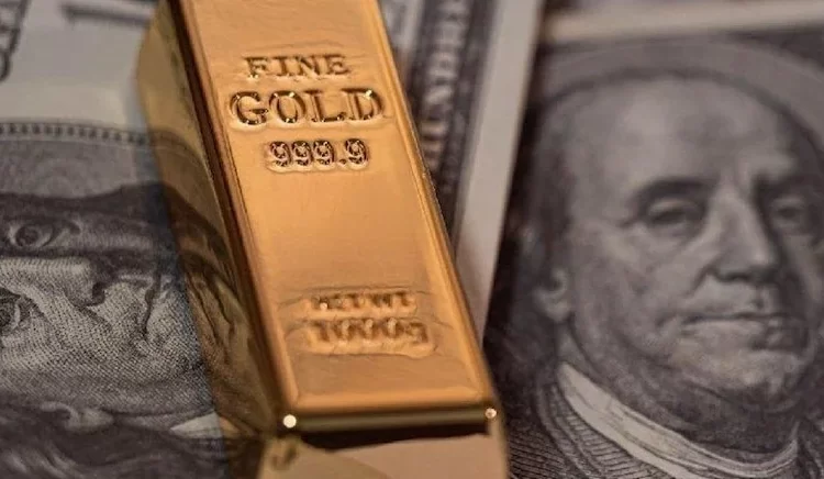 Altın fiyatlarında yükseliş sürecek mi? Dev bankalar tahminlerini güncelledi