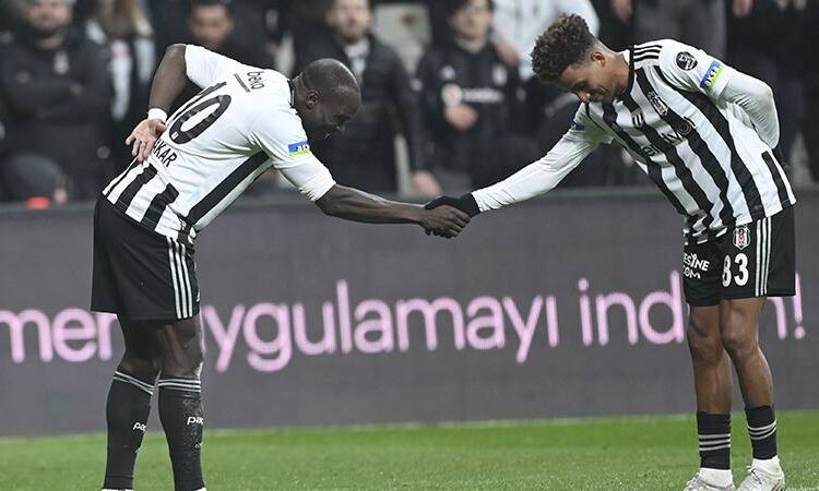 Şenol Güneş’in derbi kozu hücum hattı