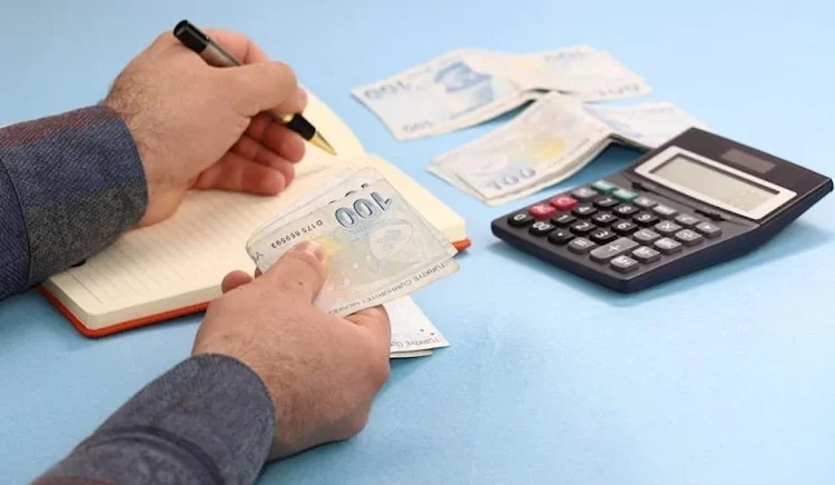 Emekli bayram ikramiyesi ve maaşlar yarın ödenmeye başlayacak