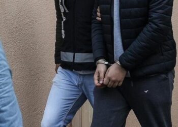 3 kilo esrarla yakalanan şüpheli: Nişan için para biriktiriyordum