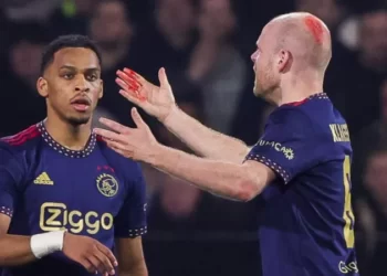 Hollanda’da sahaya yabancı madde atılırsa maç derhal tatil edilecek