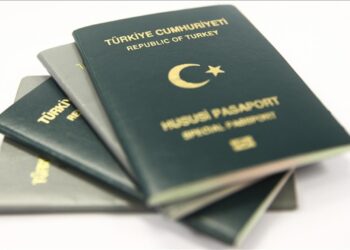 Mısır, Türk vatandaşlarına kapıda vize alma uygulaması başlattı