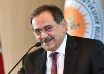 AK Partili Büyükşehir Belediye Başkanı 15 yaşındaki çocuğu şikayet etti