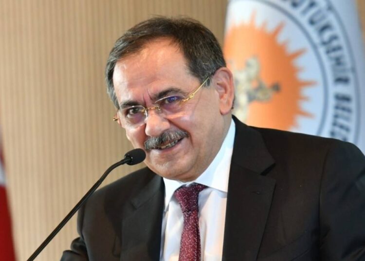 AK Partili Büyükşehir Belediye Başkanı 15 yaşındaki çocuğu şikayet etti