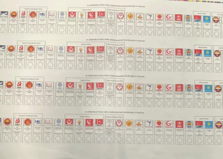 Oy pusulalarının basımına başlandı: Boyu 1 metre olacak