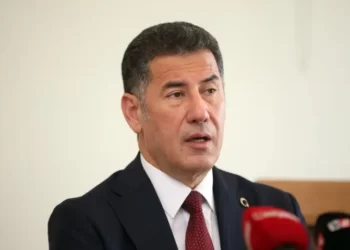 Sinan Oğan: Annem ölünce Kılıçdaroğlu evime kadar geldi, Bahçeli mesaj bile göndermedi