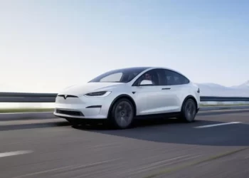 Tesla resmen Türkiye’de: Fiyatı belli oldu