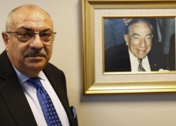 AK Parti’li Tuğrul Türkeş’ten HÜDA-PAR’a ‘bayrak’ eleştirisi