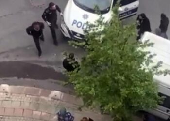 Hakim, sara nöbeti geçiren kişiyi saldırgan zannedip vurdu