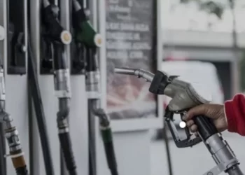 Akaryakıta çifte zam