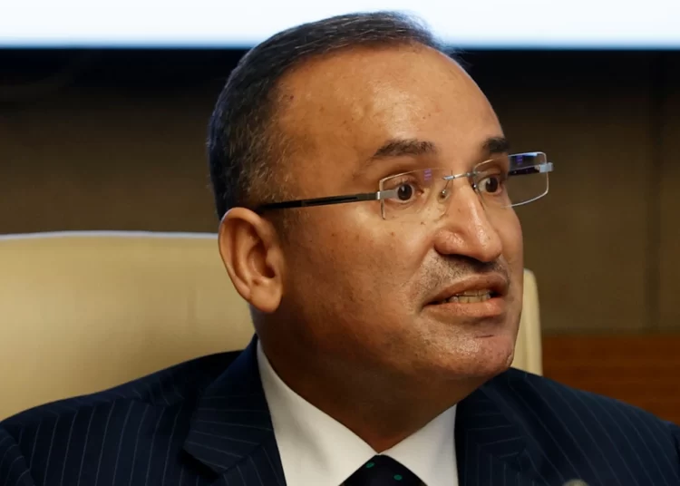 Bozdağ: Pahalılık var ama ekonomik kriz yok 1 Bozdağ: Pahalılık var ama ekonomik kriz yok