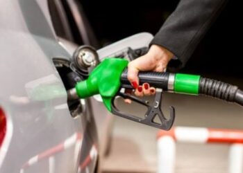 Benzine yine zam geliyor