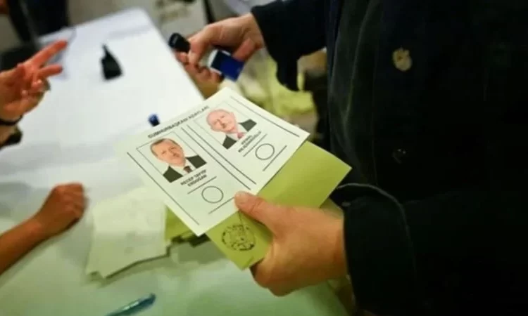 CHP İstanbul duyurdu: Seçim ihlallerine karşı çağrı merkezi kuruldu 1 CHP İstanbul duyurdu: Seçim ihlallerine karşı çağrı merkezi kuruldu