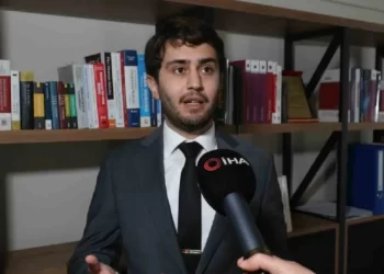 Fıkra gibi olay: Polis çevirmesinde yaşamadığını öğrendi, gözaltına alındı!