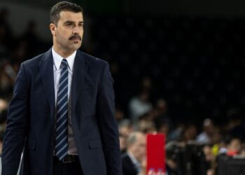 İspanya’da skandal: Türk Telekom Başantrenörü Erdem Can hastaneye kaldırıldı