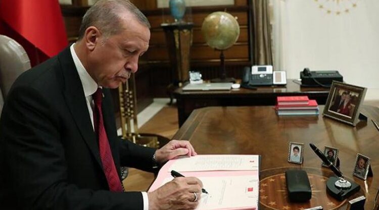 Cumhurbaşkanı Erdoğan 4 mahpusu affetti