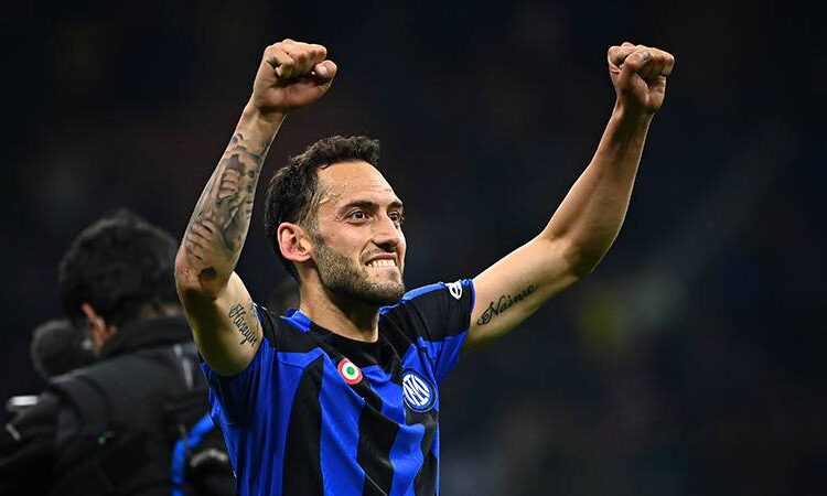 Hakan Çalhanoğlu: Ülkemde final, rüya gibi olacak 1 Hakan Çalhanoğlu: Ülkemde final, rüya gibi olacak