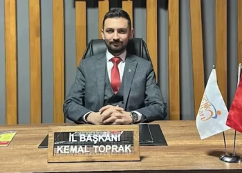 AK Parti’li isimden polis müdürüne yumruk