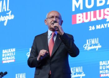 Kılıçdaroğlu’ndan ‘şifresiz maç’ vaadi: TRT’de yayınlanacak