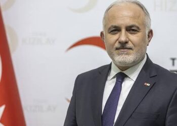 Depremde çadır satmıştı: Kızılay Başkanı istifa etti