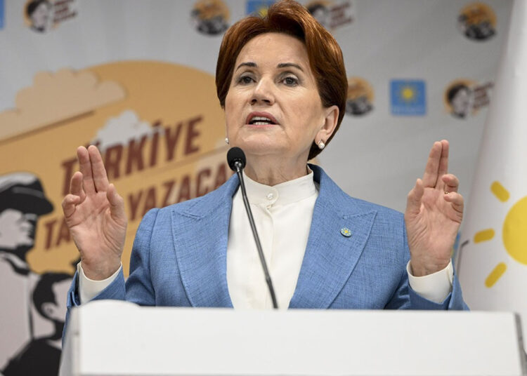 Akşener: Protokolde bizi rahatsız edecek bir şey yok 1 Akşener: Protokolde bizi rahatsız edecek bir şey yok