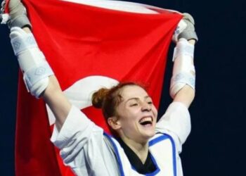 Milli tekvandocu Merve Dinçel dünya şampiyonu oldu