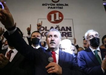 BBP'nin kongre davasında önemli karar: Destici'nin başkanlığı düşecek mi? 4 BBP’nin kongre davasında önemli karar: Destici’nin başkanlığı düşecek mi?