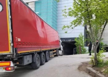 Yurt dışı temsilciliklerinde kullanılan oyların tamamı Ankara’ya ulaştı