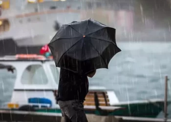 Sağanak yağış yurt genelinde! 18 şehre sarı 5 kente turuncu alarm