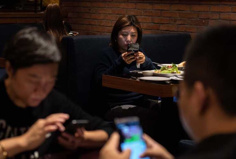 Bilimsel araştırma: Telefonla konuşmak tansiyon riskini artırabilir