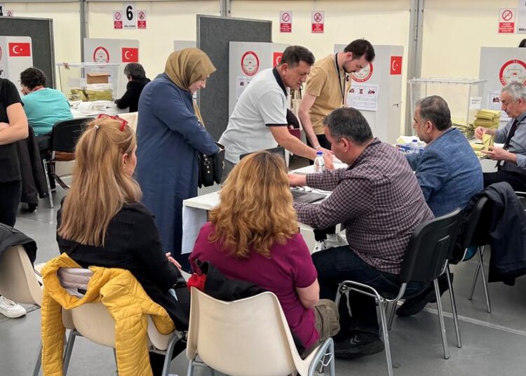 Yurt dışında seçimlere katılım arttı