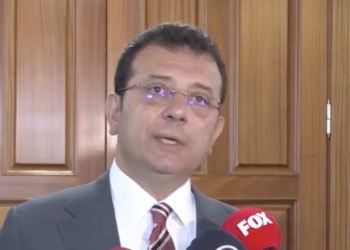 İmamoğlu bir kez daha ‘değişim’ dedi: Topluma kulak tıkayarak olmaz