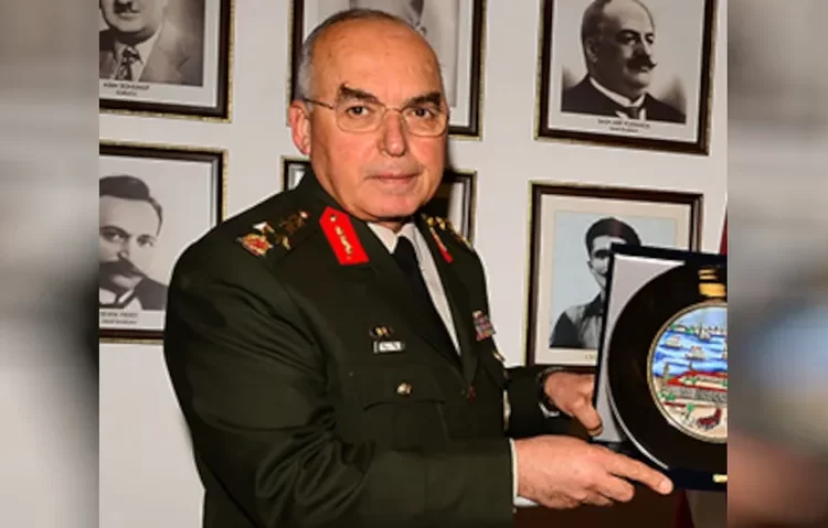 Erdoğan, Orgeneral Avsever’i ‘geçici’ Genelkurmay Başkanı olarak atadı