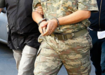 Jandarma komutanı rüşvet parasıyla Umre’ye gitmiş