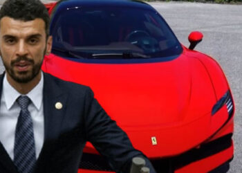 Kenan Sofuoğlu, Ferrari’sini satışa çıkardı
