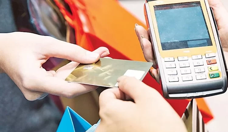 Vatandaş kredi kartına yüklendi: Nisan ayında kartlı harcama yüzde 114 arttı 1 Vatandaş kredi kartına yüklendi: Nisan ayında kartlı harcama yüzde 114 arttı