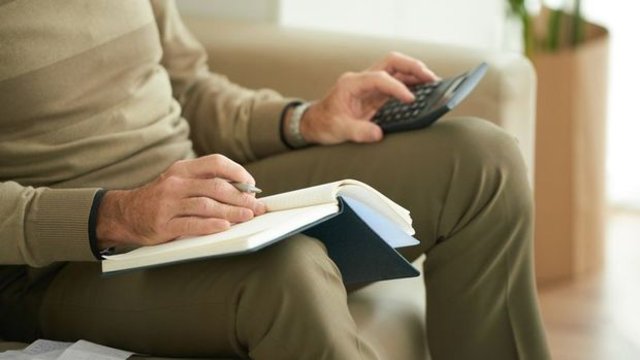 Maaşların üçte ikisi gıda, konut ve ulaşıma gidiyor 1 Maaşların üçte ikisi gıda, konut ve ulaşıma gidiyor