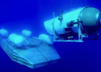 Günlerdir kayıp olan denizaltının enkazı bulundu