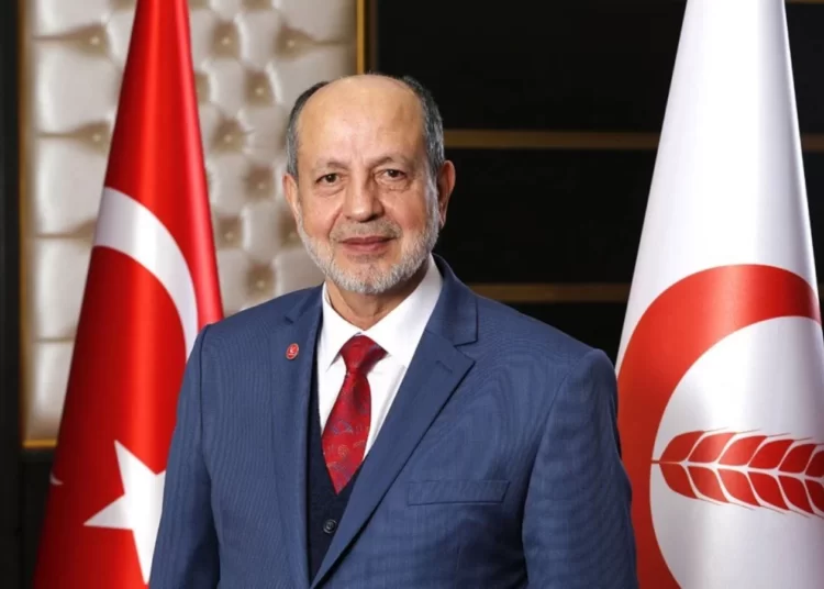 Yeni Meclis’in 3 eşli vekili, 4’üncüye de sıcak bakıyor 1 Yeni Meclis’in 3 eşli vekili, 4’üncüye de sıcak bakıyor