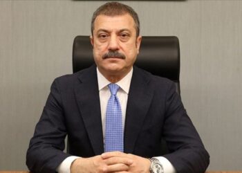 Kavcıoğlu, son iş gününü de boş geçmemiş: Milyar dolarlık satış