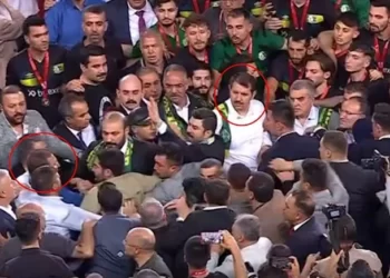 Şanlıurfaspor’un şampiyonluk töreninde Vali Ayhan gerginlik çıkardı