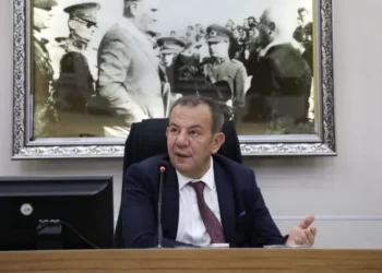 Başkan Özcan sözünden dönmüyor, Bolu’ya Erdoğan’ın heykeli dikilecek