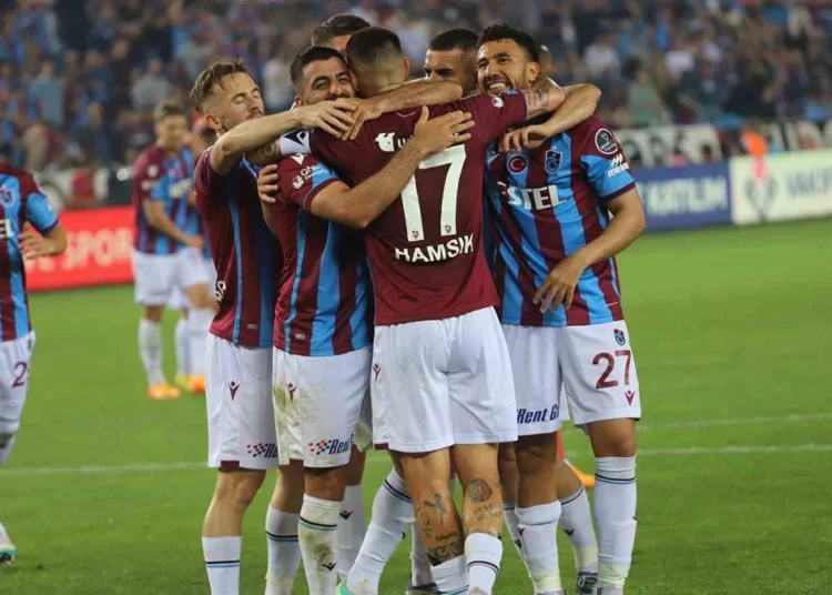 Trabzonspor Alanya’yı farklı mağlup etti: 5-1 1 Trabzonspor Alanya’yı farklı mağlup etti: 5-1