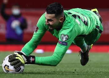 Trabzonspor’un kaptanı Galatasaray’a açık kapı bıraktı