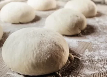 Bir çuval una 215 lira zam