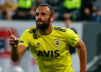 Okan Buruk’tan Fenerbahçe’nin eski golcüsüne ‘yeşil ışık’
